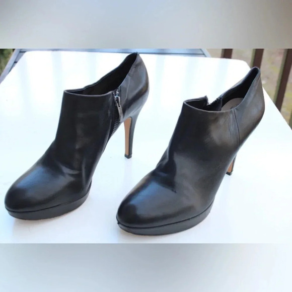 Vince Camuto booties - Picture 5 of 11
